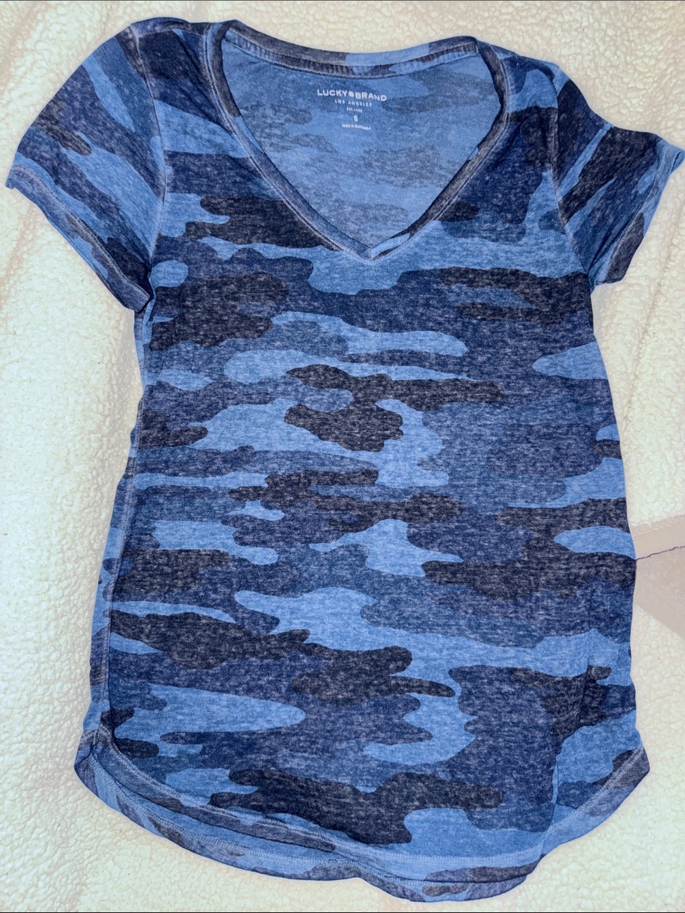 Lucky Brand Blue Camouflage V-Neck Short Sleeve Tee